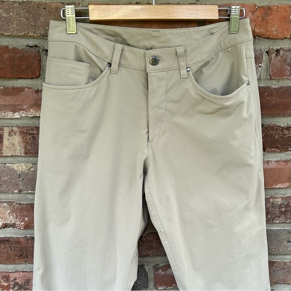 Lululemon ABC Pants Men’s 30 x 31.5 Beige Golf Commuter Stretch Chino FLAW READ - Picture 10 of 12